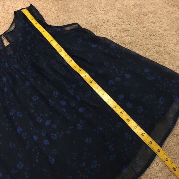 Denver Hayes Floral Pintuck Sleeveless Blouse With Built In Camisole - Picture 5 of 15